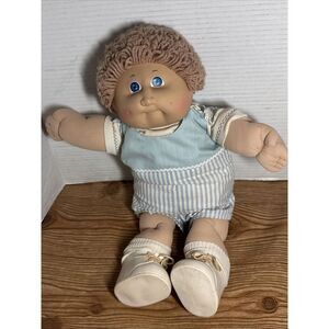 1976-1982 CABBAGE PATCH KID DOLL with Xavier Roberts' signature original diaper‎